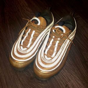 Gold Vapor Max
